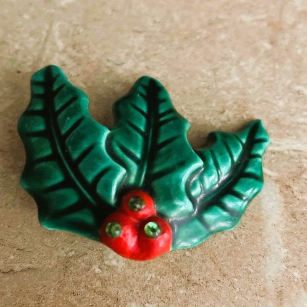 Vintage Christmas Brooch Holland Mold Holly Leaves Red Berries Green Rhinestones